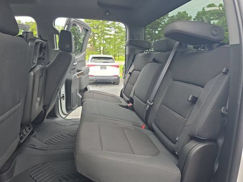 Used 2020 Chevrolet Silverado 1500 LT Trail Boss w/ Convenience Package AWD/4WD image 15
