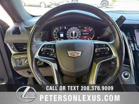 Used 2019 Cadillac Escalade ESV Platinum AWD/4WD image 29