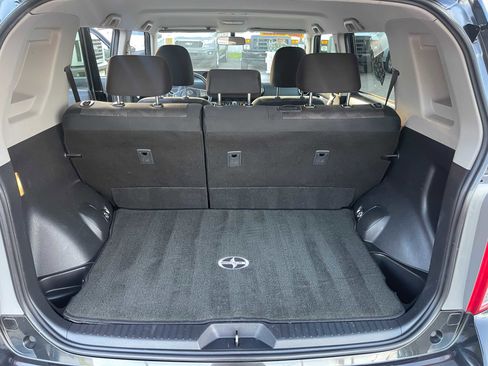 Used 2014 Scion xB image 9