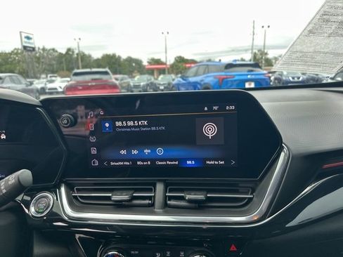 Used 2024 Chevrolet Trax RS w/ Driver Confidence Package image 18