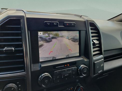 Used 2019 Ford F150 XLT w/ Equipment Group 302A Luxury AWD/4WD image 27