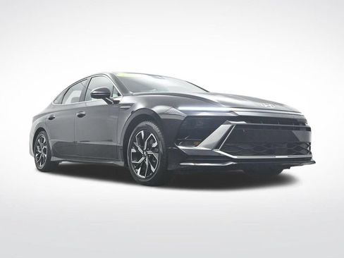 Used 2025 Hyundai Sonata SEL FWD image 40