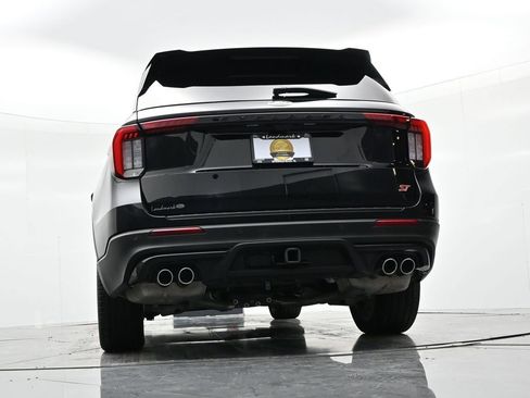 Used 2025 Ford Explorer ST w/ Sun And Sound Package image 22