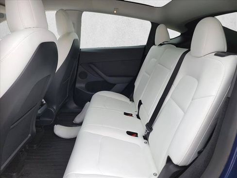 Used 2023 Tesla Model Y Long Range AWD/4WD image 14