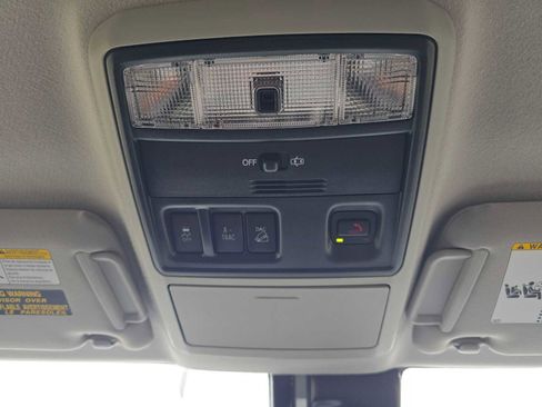 Used 2024 Toyota 4Runner SR5 AWD/4WD image 31