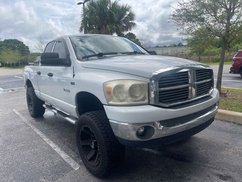 Used 2008 Dodge Ram 1500 Truck SLT image 2