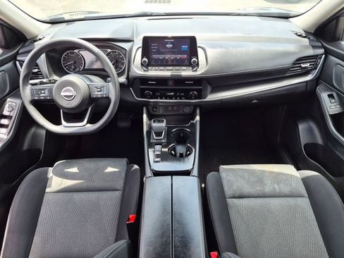 Used 2024 Nissan Rogue SV FWD image 26