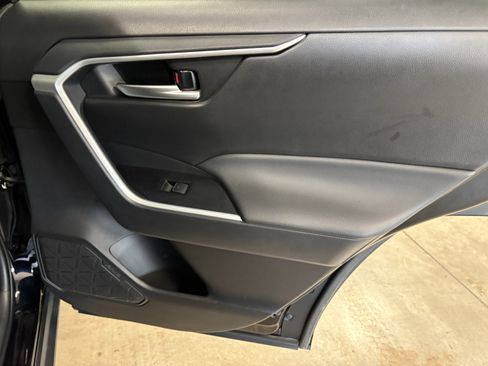 Certified 2025 Toyota RAV4 XLE image 33
