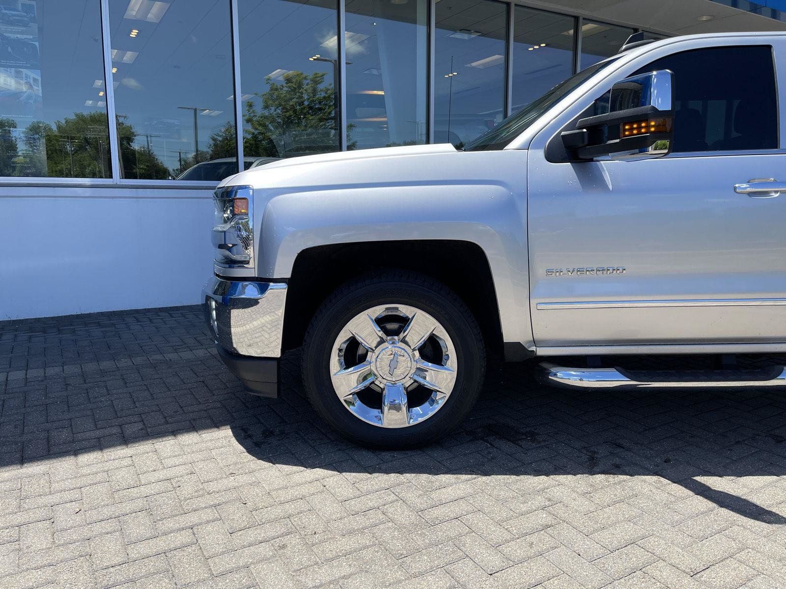 Used 2018 Chevrolet Silverado 1500 LTZ w/ Max Trailering Package AWD/4WD image 9