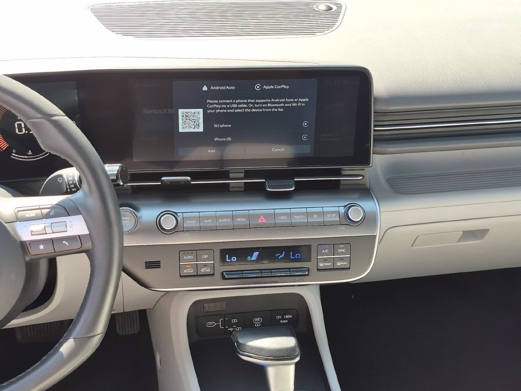 Used 2025 Hyundai Kona SEL FWD image 19