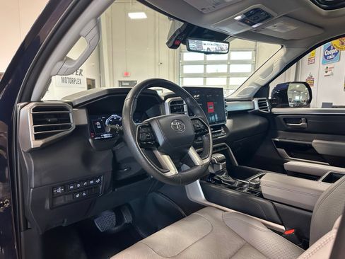 Used 2024 Toyota Tundra Limited AWD/4WD image 16