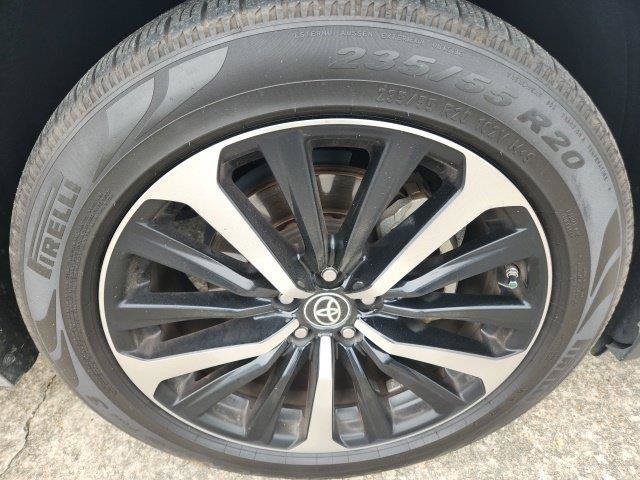 Used 2022 Toyota Highlander XSE FWD image 15