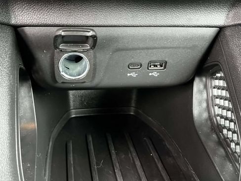 Used 2025 Chevrolet TrailBlazer LS FWD image 29