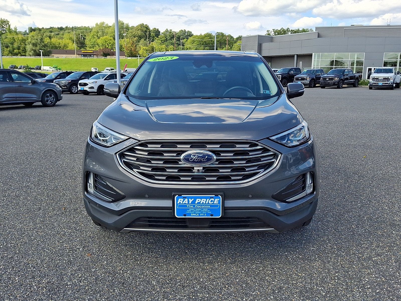 Certified 2023 Ford Edge Titanium w/ Equipment Group 301A AWD/4WD image 2