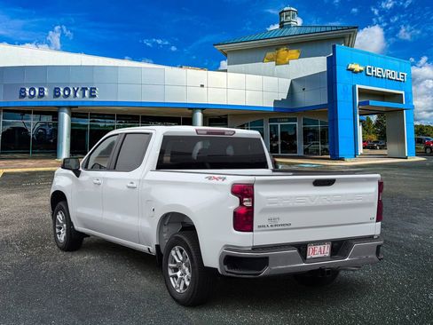 New 2026 Chevrolet Silverado 1500 LT image 3