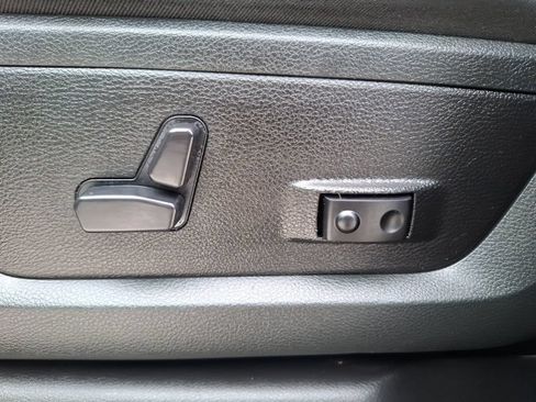 Used 2024 RAM 2500 Laramie w/ Night Edition AWD/4WD image 19