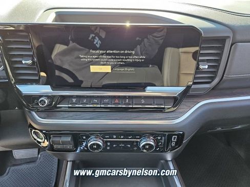 New 2026 GMC Sierra 2500 SLT w/ SLT Premium Package image 11