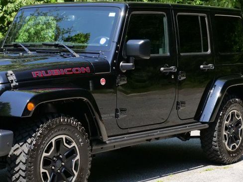 Used 2017 Jeep Wrangler Unlimited Rubicon AWD/4WD image 43