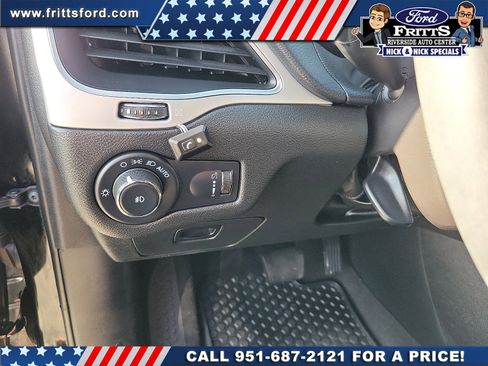 Used 2022 Jeep Cherokee Latitude w/ Sun & Sound Group image 11