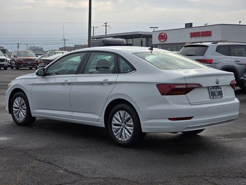 Used 2019 Volkswagen Jetta S image 3