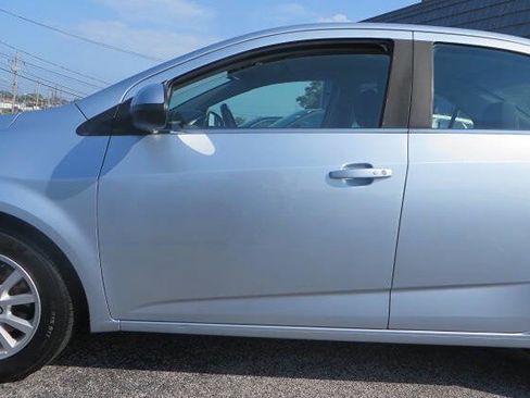 Used 2017 Chevrolet Sonic LT w/ Convenience Package image 27