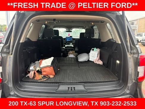 Used 2022 Ford Expedition XLT AWD/4WD image 9