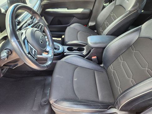 Used 2021 Kia Forte GT-Line FWD image 9