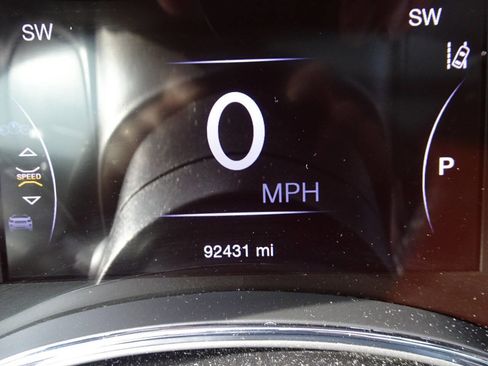 Used 2018 Jeep Grand Cherokee Overland image 23