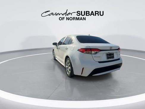 Used 2022 Toyota Corolla LE image 9