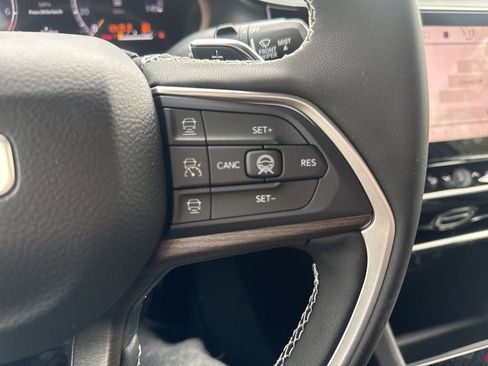 New 2026 Jeep Grand Cherokee Limited w/ Limited Altitude Package image 24