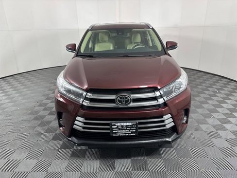 Used 2017 Toyota Highlander Limited image 6