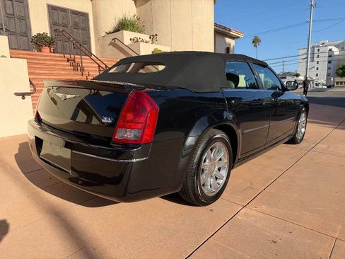 Used 2006 Chrysler 300 Touring image 4
