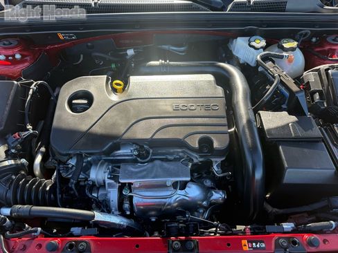 Used 2024 Chevrolet Malibu LT image 30