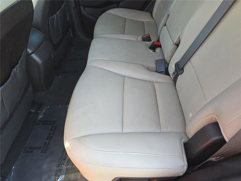 Used 2018 Hyundai Santa Fe Sport image 14