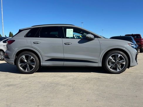 Used 2024 Audi Q4 e-tron Premium Plus w/ Premium Plus image 3