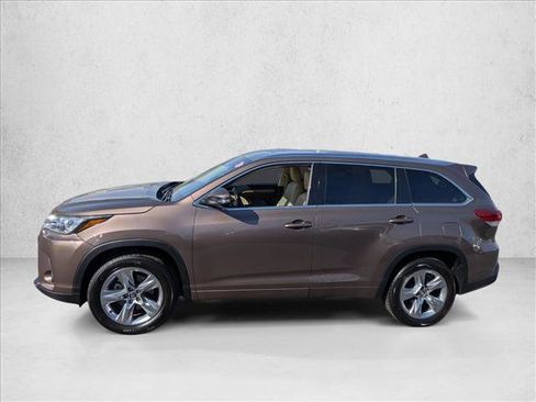 Used 2019 Toyota Highlander Limited image 8