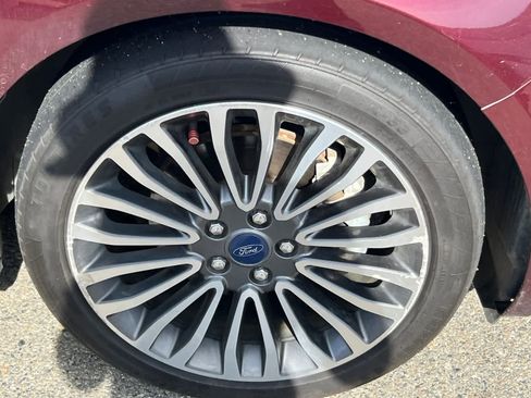 Used 2017 Ford Fusion Titanium image 12