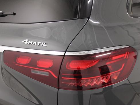 Certified 2026 Mercedes-Benz GLS 450 4MATIC image 12