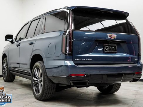 Used 2026 Cadillac Escalade Sport w/ Touring Package AWD/4WD image 11