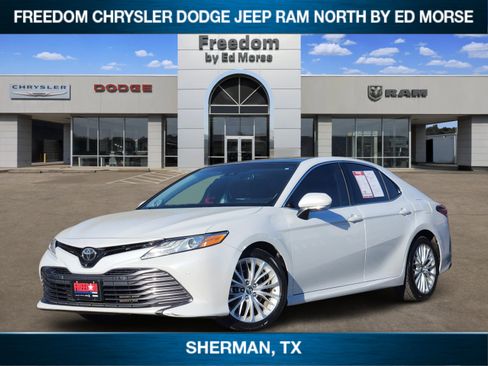 Used 2018 Toyota Camry XLE w/ Driver Assist Package image 1