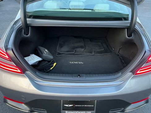Used 2025 Genesis G70 2.5T image 12