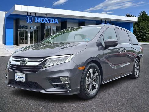 Used 2019 Honda Odyssey Touring image 1