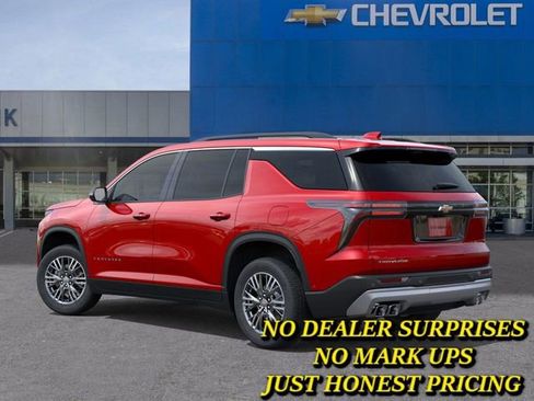 New 2026 Chevrolet Traverse LT w/ Driver Confidence Package FWD image 3