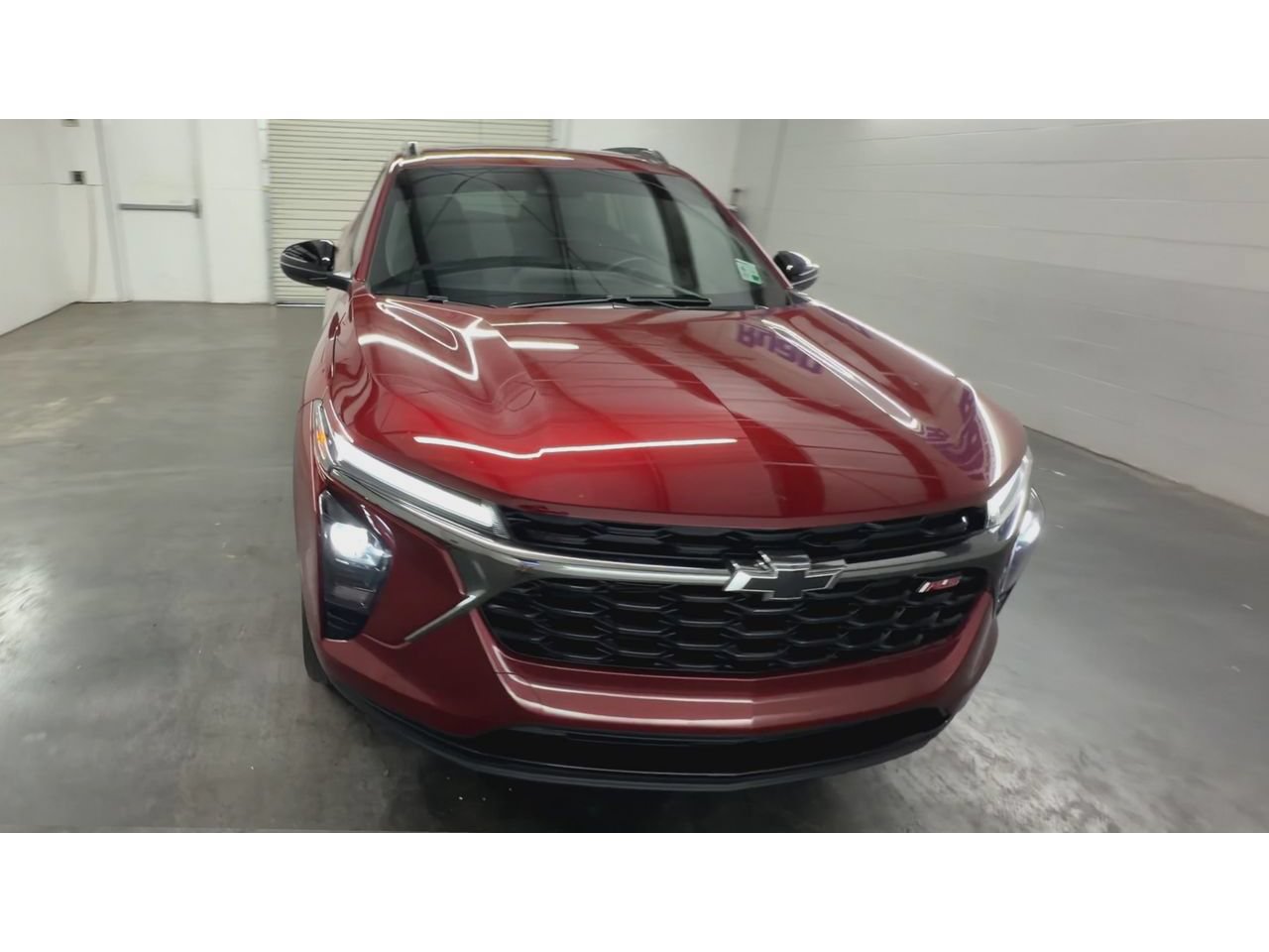 Certified 2025 Chevrolet Trax RS w/ Sunroof Package FWD image 3