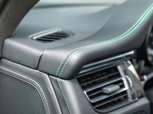 Certified 2025 Porsche Macan GTS image 20