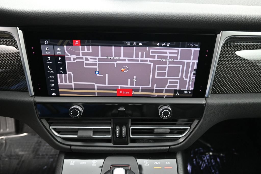 Certified 2023 Porsche Macan S AWD/4WD image 21