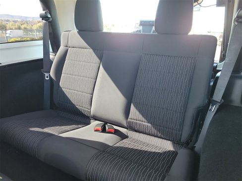 Used 2012 Jeep Wrangler Rubicon image 19