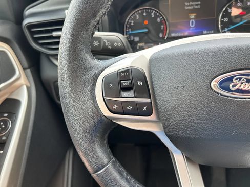 Used 2021 Ford Explorer XLT RWD image 22