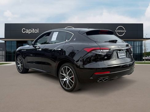 Used 2021 Maserati Levante image 7