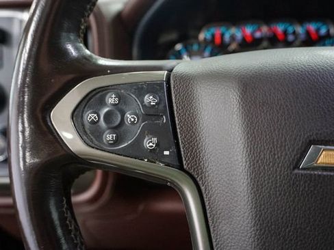Used 2018 Chevrolet Silverado 2500 High Country w/ Duramax Plus Package AWD/4WD image 21